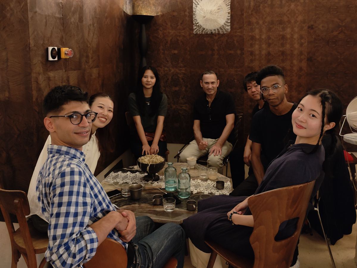A Furamori table in a café