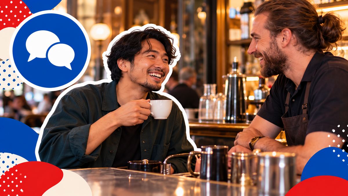 カフェのカウンター越しに、店員と笑顔で短い会話をする日本人の男性
